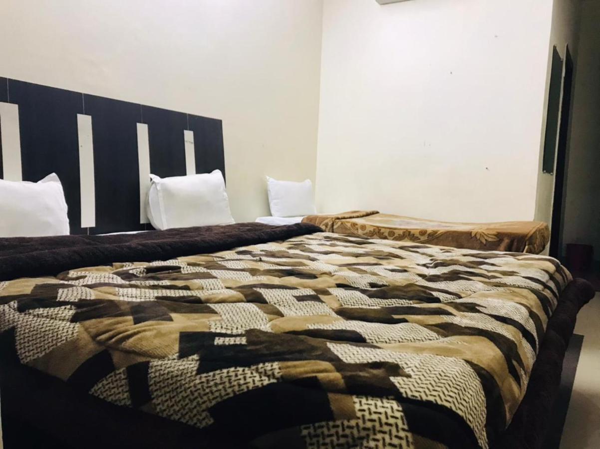Shree Hari Castle Hotel Amritsar Exterior photo