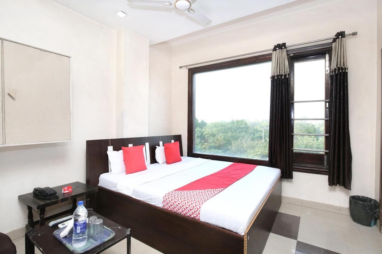 Shree Hari Castle Hotel Amritsar Exterior photo